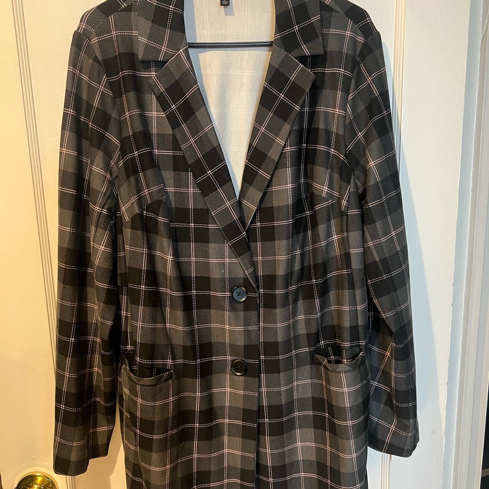 Torrid Plaid Black and Gray longline stretch blazer